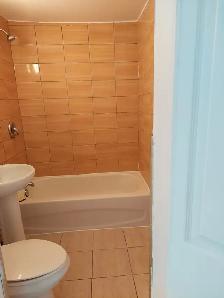 3.5 situe a louer situe a Montreal 1000$/mois - Photo 2
