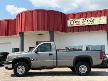 2007 Chevrolet Silverado 2500HD Classic Reg Cab LB 4X4 - Photo 2
