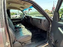 2007 Chevrolet Silverado 2500HD Classic Reg Cab LB 4X4 - Photo 15