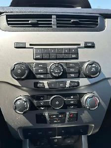 2011 Ford Focus SES - Photo 14