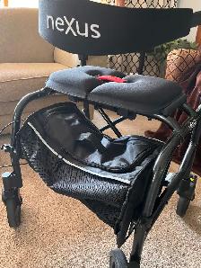 Nexus wheeled walker - Photo 3