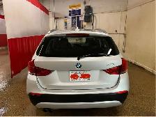2012 BMW X1 Twin-turbo AWD with Sunroof - Photo 4
