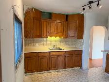 Bungalow Home & Arena Acreage for Rent - Photo 2