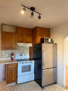 Bungalow Home & Arena Acreage for Rent - Photo 3