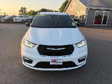 2025 Chrysler PACIFICA - Photo 2