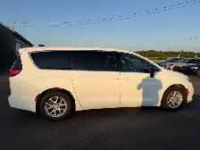 2025 Chrysler PACIFICA - Photo 8