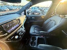 2025 Chrysler PACIFICA - Photo 21