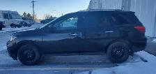 2017 Nissan Pathfinder S - 3.5L, V6, 7 Seats, Heated Seats - Photo 4
