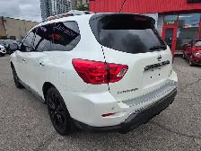 2017 Nissan Pathfinder Platinum 4WD Nav / PanoRoof / Leather / - Photo 4