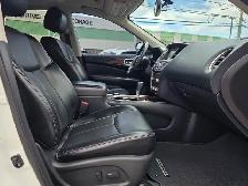 2017 Nissan Pathfinder Platinum 4WD Nav / PanoRoof / Leather / - Photo 27