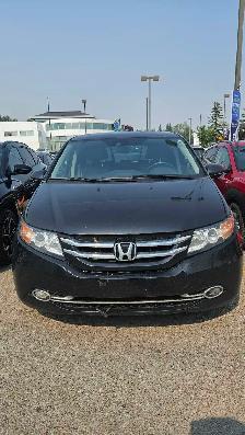 2016 Honda Odyssey. Certified. LOW KM