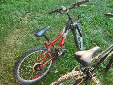 Boys Mountain Bikes For Sale - Photo 10