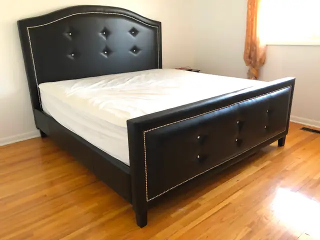 Modern Upholstered Bed & Mattress Factory
