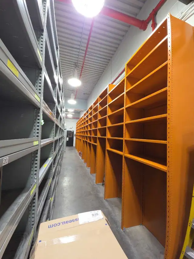 SHELVING Industrial Storage Equipment Installers needed
