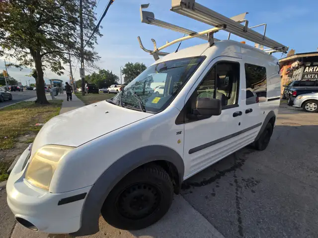 2011 Ford Transit Connect 114.6' XLT w/rear & side door glass