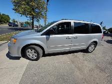 2011 Dodge Grand Caravan 4dr Wgn SXT - Photo 2