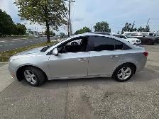 2011 Chevrolet Cruze 4dr Sdn LT Turbo w/1SA - Photo 2
