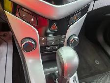 2011 Chevrolet Cruze 4dr Sdn LT Turbo w/1SA - Photo 12