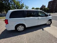 2014 Dodge Grand Caravan 4dr Wgn SXT - Photo 5