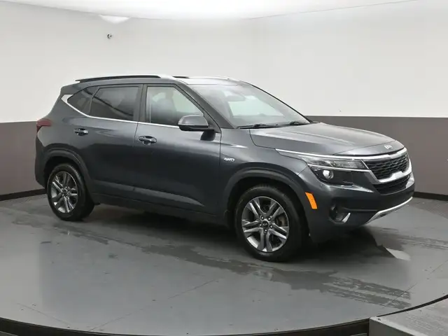 2021 Kia Seltos EX AWD, HEATED SEATS, BACKUP CAMERA & MORE!