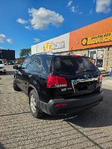 2013 Kia Sorento LX - Photo 4
