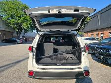 2018 Toyota Highlander AWD XLE, 8 SEATER, NO ACCIDENT - Photo 5
