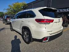 2018 Toyota Highlander AWD XLE, 8 SEATER, NO ACCIDENT - Photo 9