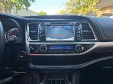 2018 Toyota Highlander AWD XLE, 8 SEATER, NO ACCIDENT - Photo 15