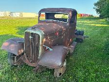 1836 Chev  Truck-Marquette Sedan