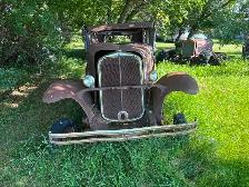 1836 Chev  Truck-Marquette Sedan - Photo 5