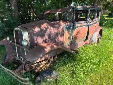1836 Chev  Truck-Marquette Sedan - Photo 6