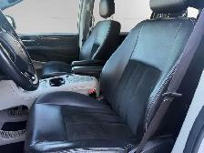 2017 Dodge Grand Caravan SXT PREMIUM PLUS | CLEAN CARFAX | BIG S - Photo 11