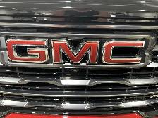 2026 GMC Acadia AT4 - Photo 8