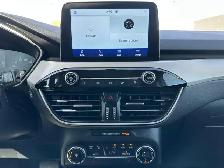 2020 Ford Escape SE 4dr All-Wheel Drive Automatic - Photo 14