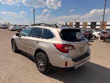 2015 Subaru Outback 3.6R AWD : Low Mileage - Photo 6