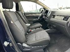 2017 Mitsubishi Outlander SE AWD: Backup Cam7 Passenger Sunroo - Photo 8