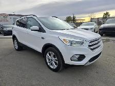 2017 Ford Escape SE 4wd :LeatherBackup Cam One owner - Photo 3