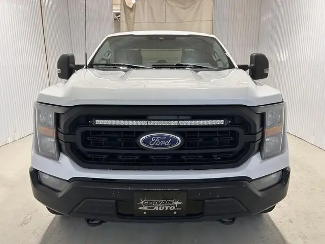Ford F-150 XL cabine double 4RM caisse de 8 pi 2023 à vendre