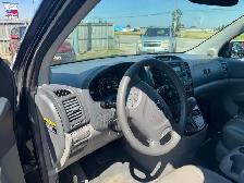 2008 Kia Sedona EX, MINIVAN, 7 PASSENGER, LEATHER, LOADED, AS IS - Photo 13