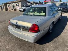 2008 Mercury Grand Marquis LS ULTIMATE, WELL MAINTED, RUNS WELL, - Photo 5