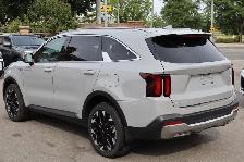 2025 Kia Sorento EX - Photo 2