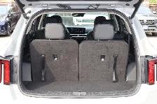 2025 Kia Sorento EX - Photo 17