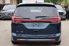 2025 Chrysler Pacifica Select FWD - Photo 3