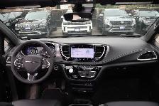 2025 Chrysler Pacifica Select FWD - Photo 20