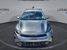 2022 Kia Forte5 EX - Photo 2