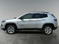 2025 Jeep Compass North / 4x4 - Photo 2