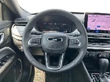 2025 Jeep Compass North / 4x4 - Photo 14