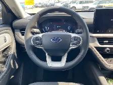 2026 Ford Explorer Active - Photo 18
