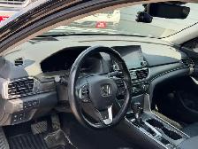 2018 Honda Accord Touring CVT - Photo 5
