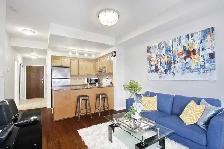 1 Bedroom   Den - Steps to transit - Photo 7